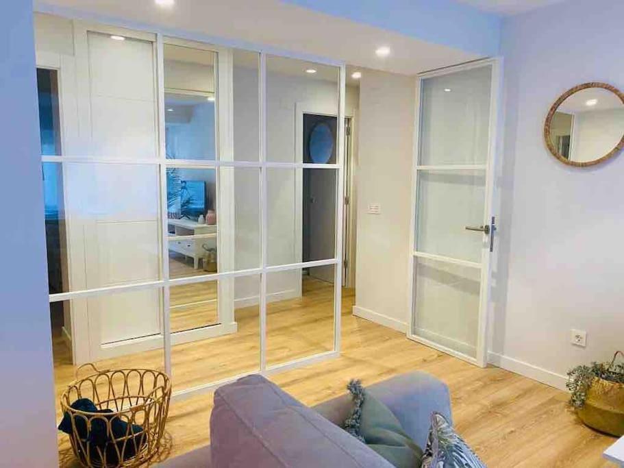 Apartamento A Estrenar En Centro Gijon. Fibra-Tv Экстерьер фото