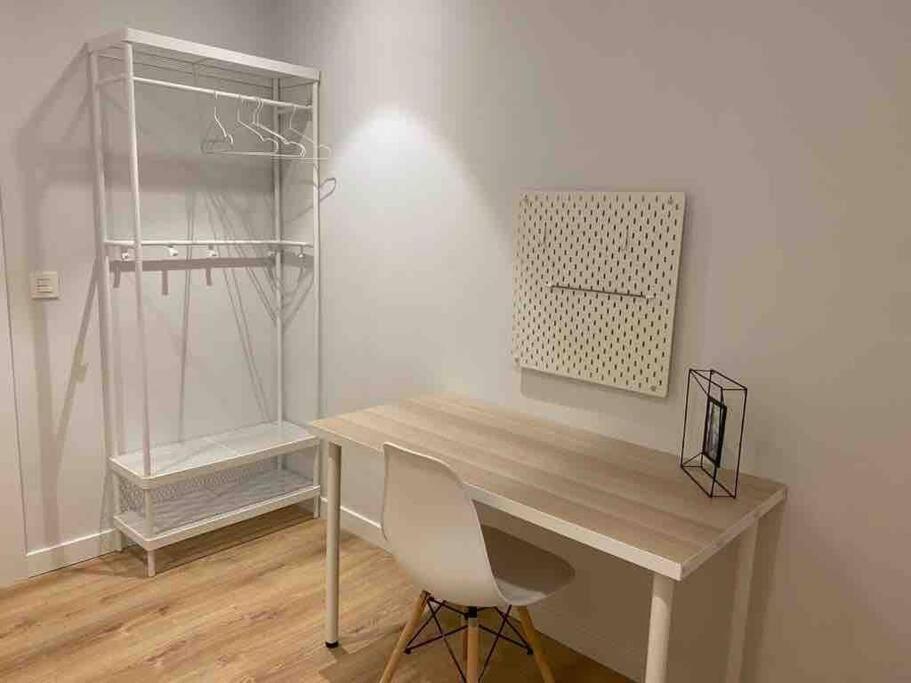 Apartamento A Estrenar En Centro Gijon. Fibra-Tv Экстерьер фото